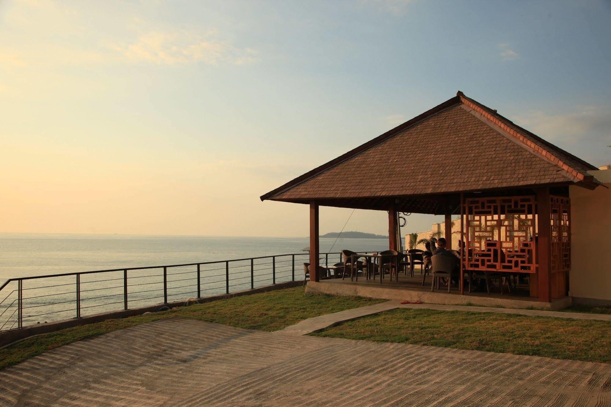Lima Satu Resort Pemenang Exteriör bild