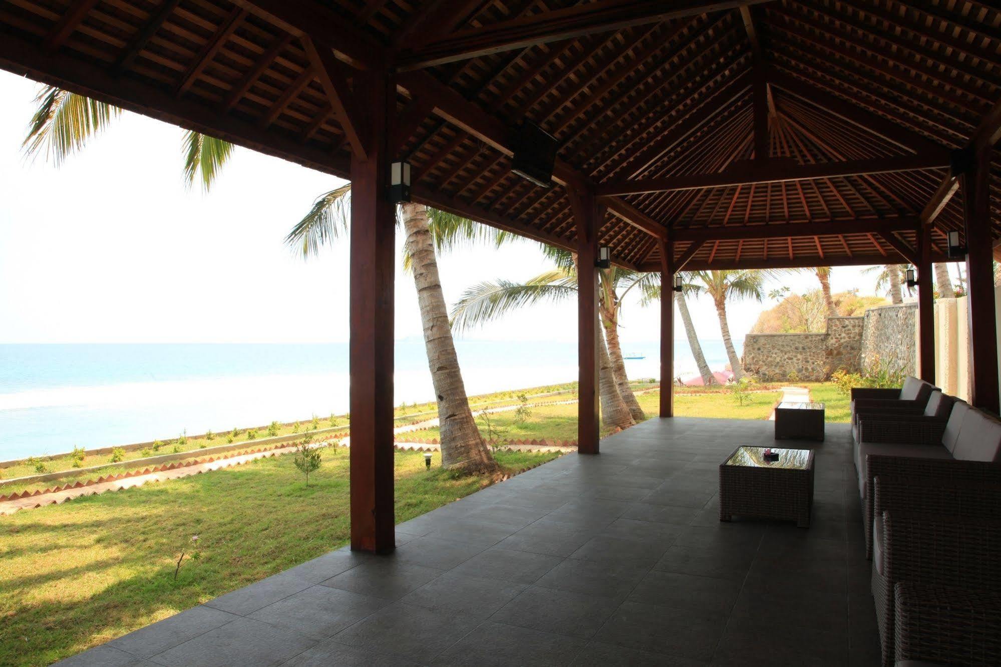 Lima Satu Resort Pemenang Exteriör bild