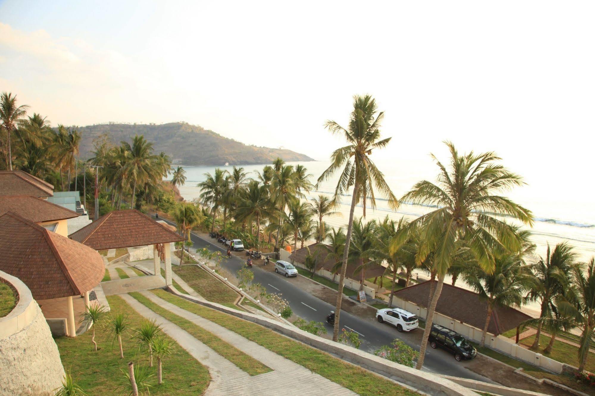 Lima Satu Resort Pemenang Exteriör bild