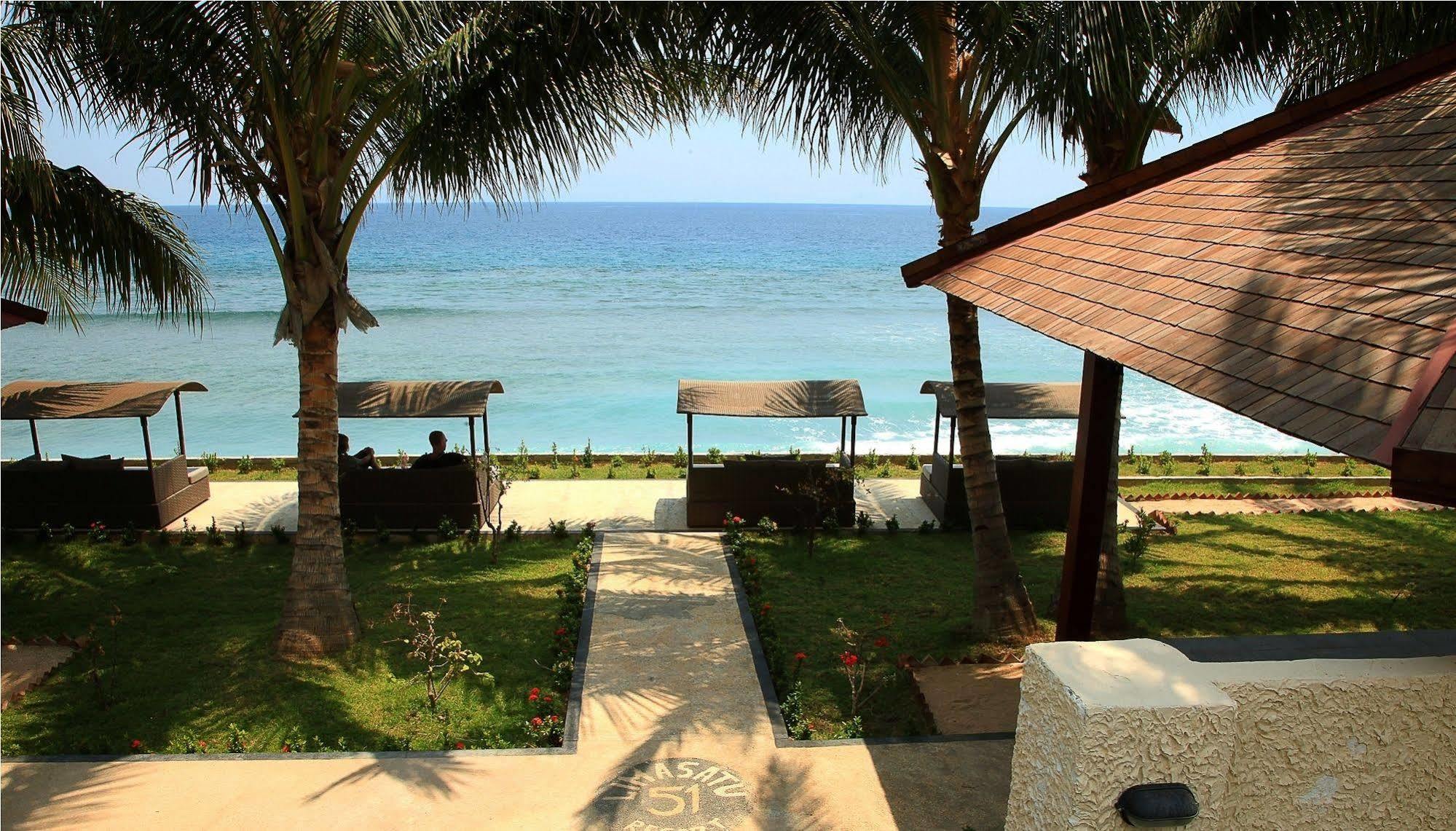 Lima Satu Resort Pemenang Exteriör bild